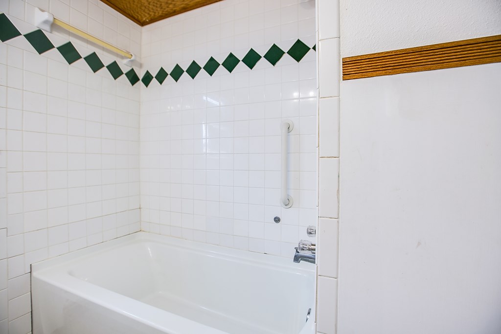 4052 Arden Rd Property Photo 22