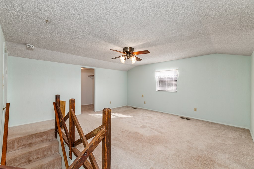8881 Rust Rd Property Photo 25