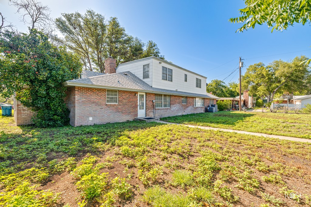 906 Ave J Property Photo 35