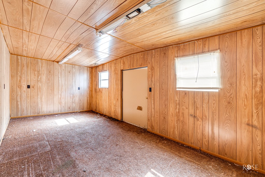 906 Ave J Property Photo 41