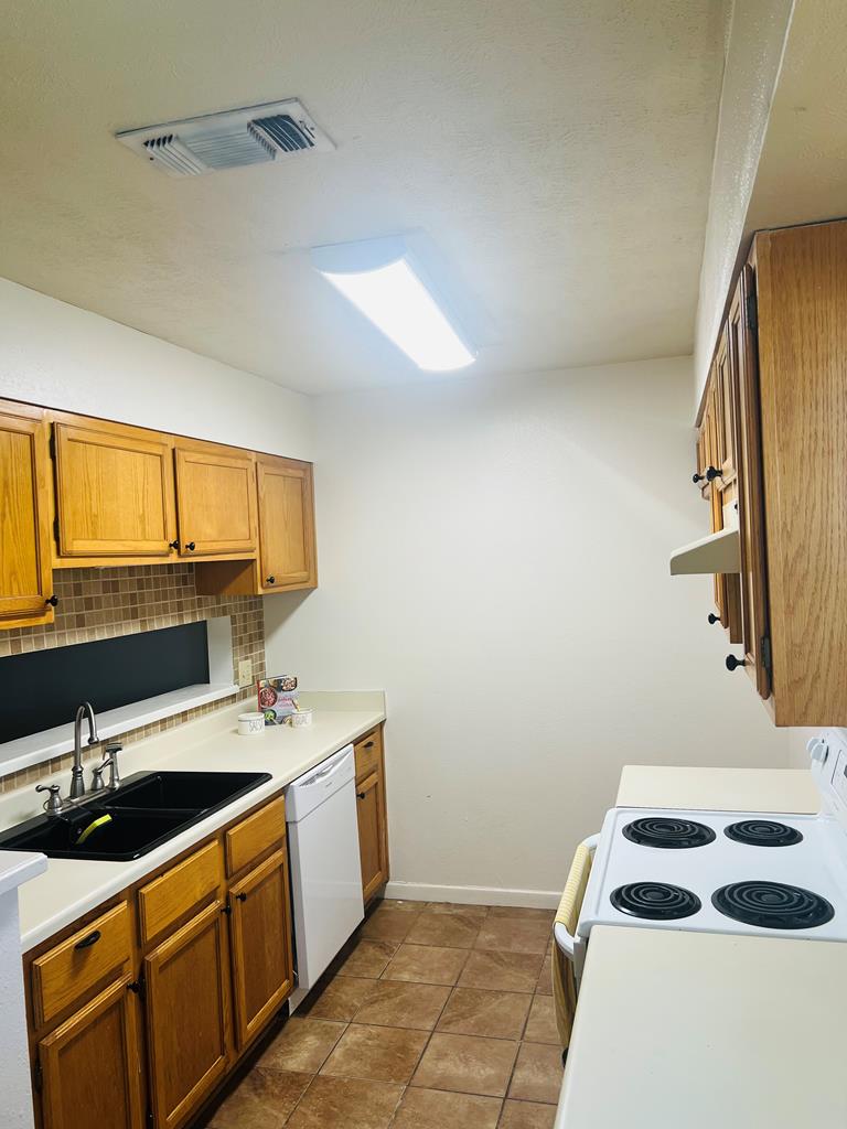 1723 Utah Ave Property Photo 10