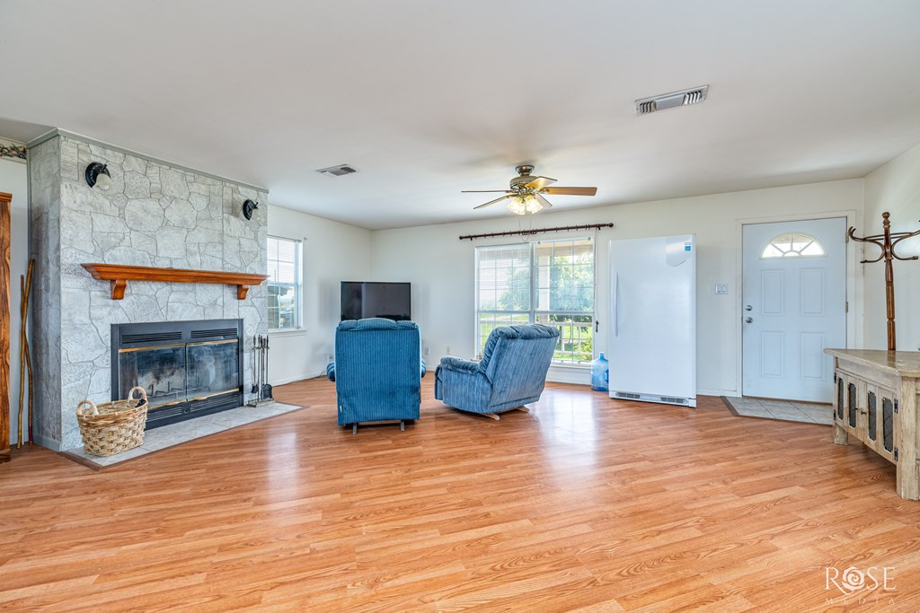 10934 Glass Road Property Photo 6