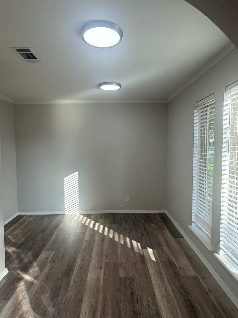 3605 Wildewood Dr Property Photo 3