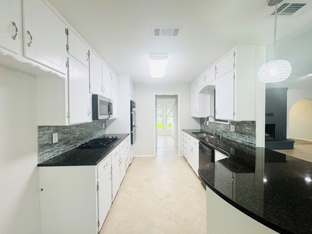 3605 Wildewood Dr Property Photo 17