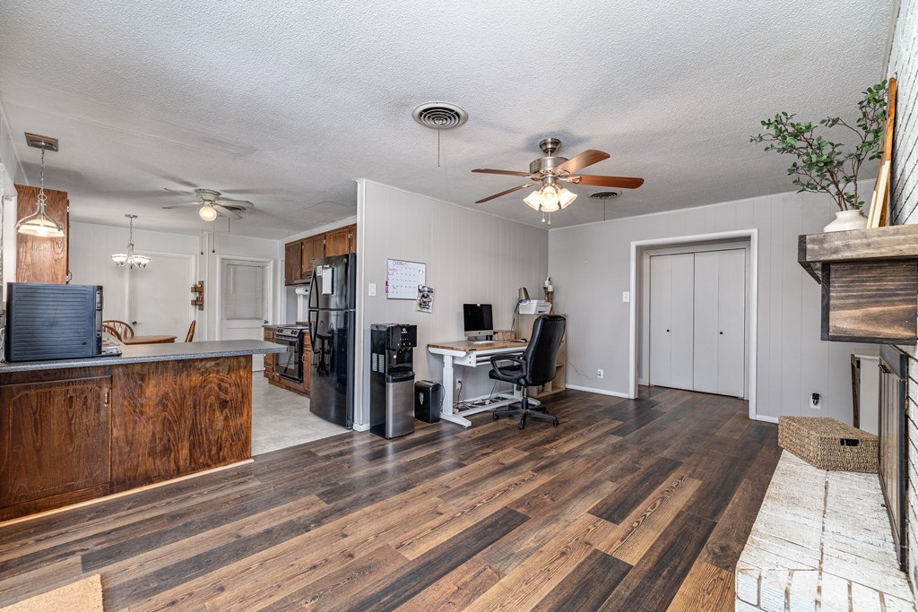 3207 Cornell Property Photo 16