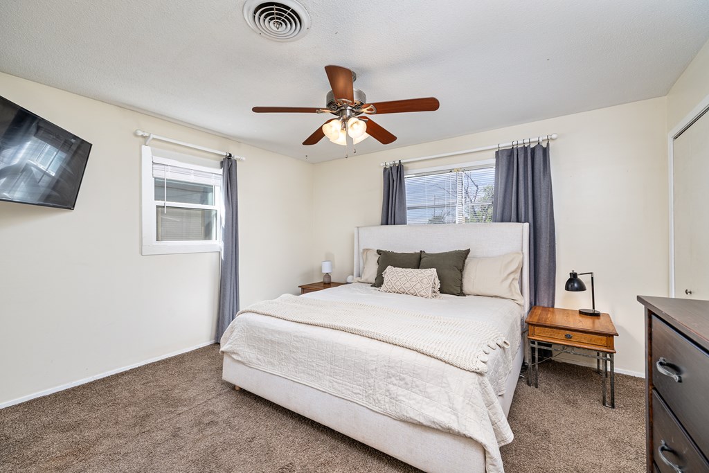 3207 Cornell Property Photo 17