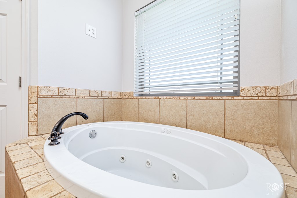 4229 Goodnight Trail Property Photo 16