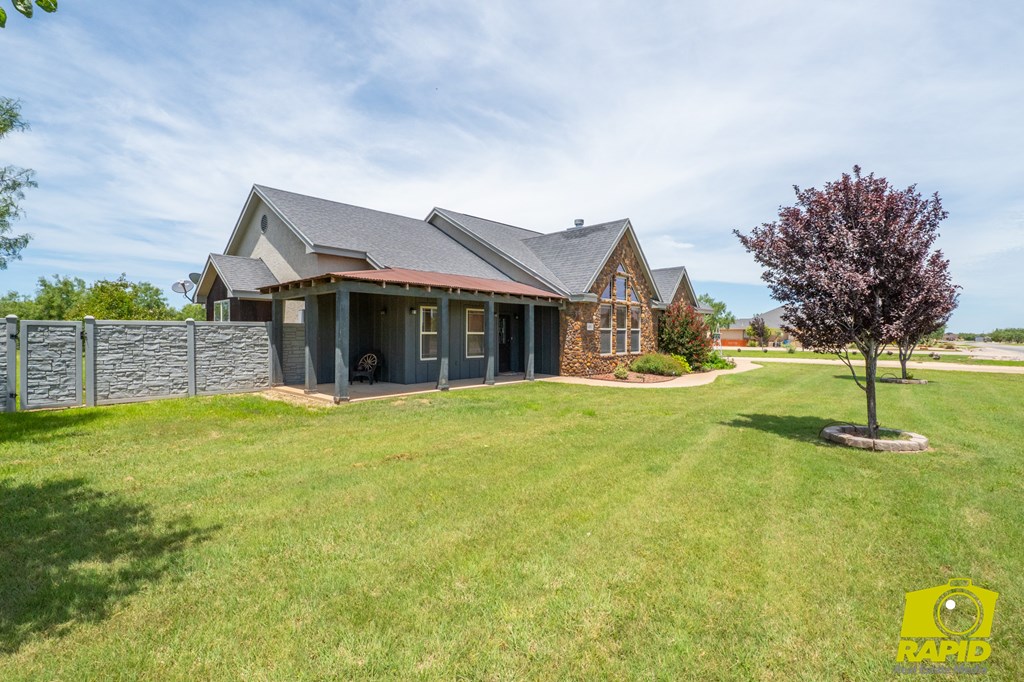 8486 Bison Trail Property Photo 3