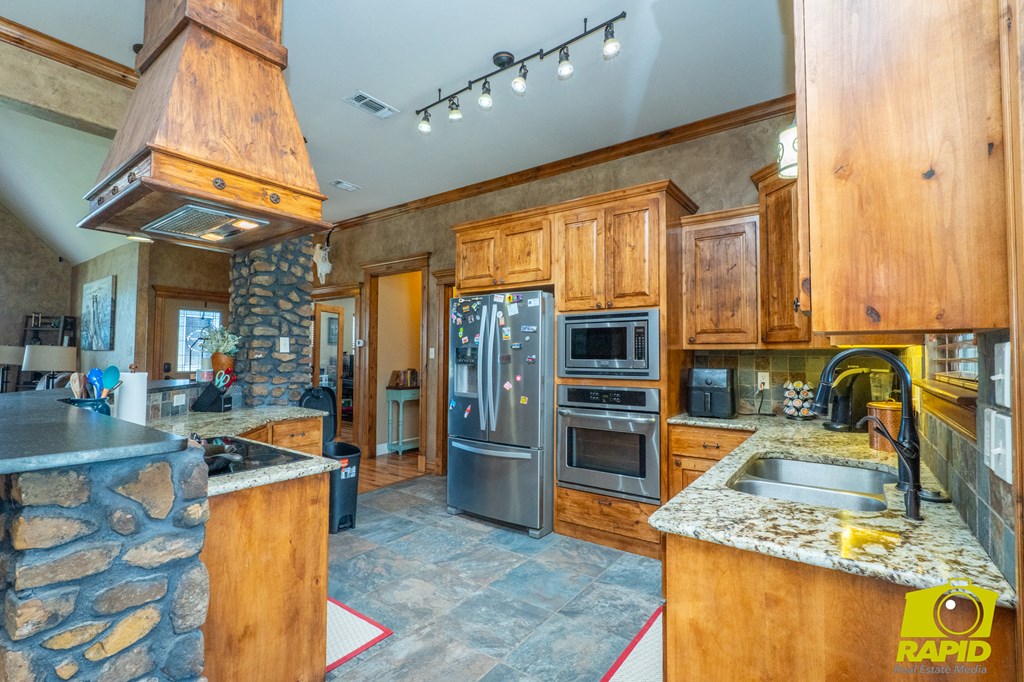 8486 Bison Trail Property Photo 10