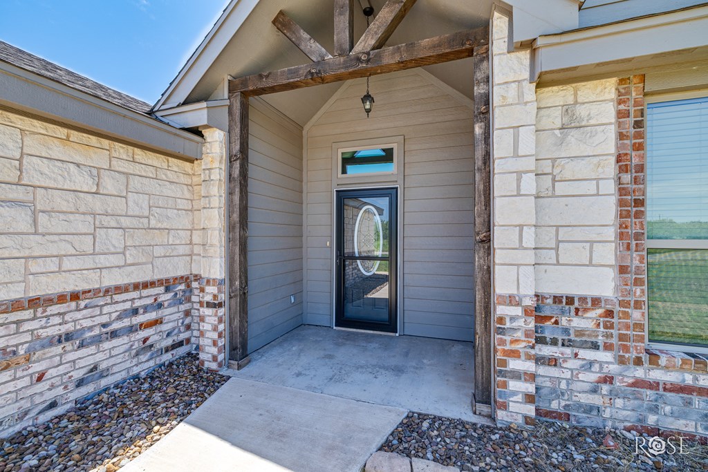 16927 Riata Trail Property Photo 6