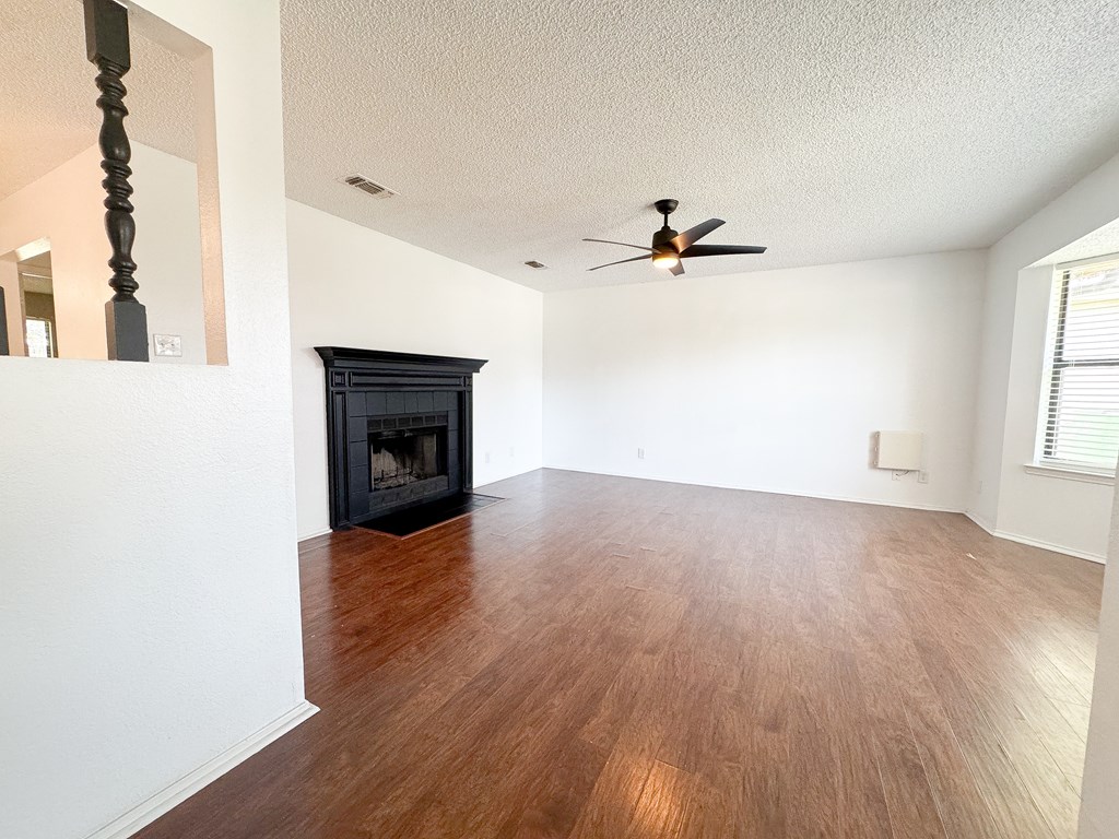 1242 Tres Rios Dr Property Photo 4
