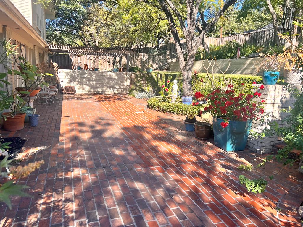 2332 Sul Ross St Property Photo 40