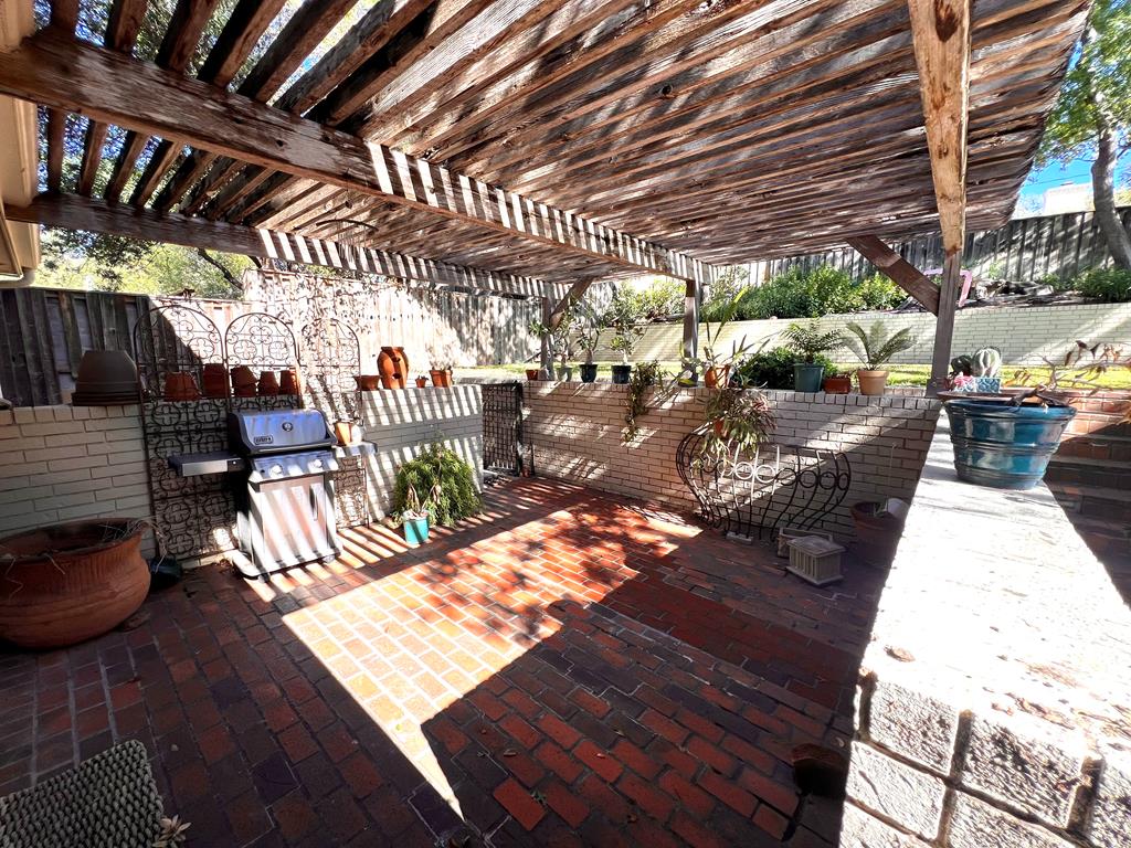 2332 Sul Ross St Property Photo 42