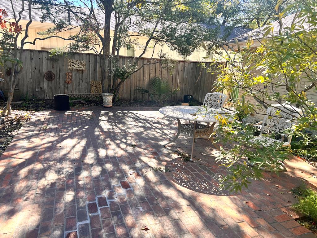 2332 Sul Ross St Property Photo 43