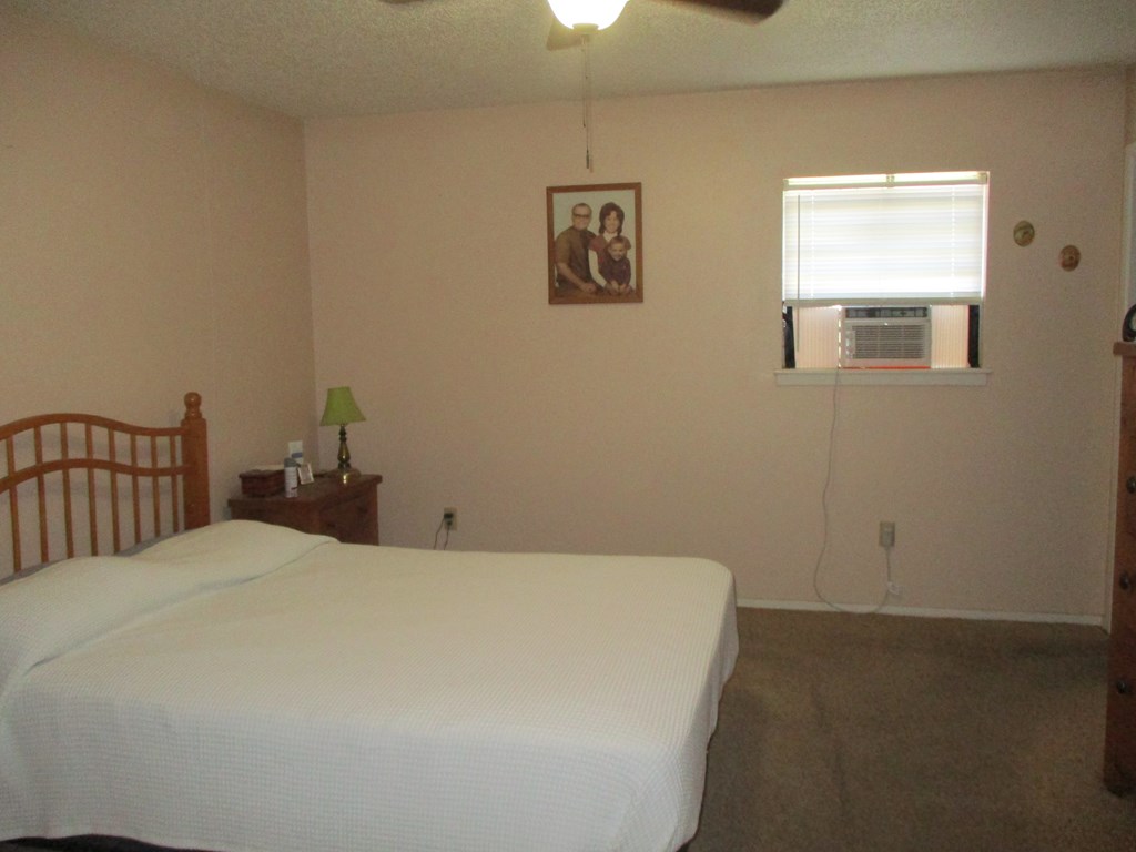 1709 Dove Creek Dr Property Photo 8