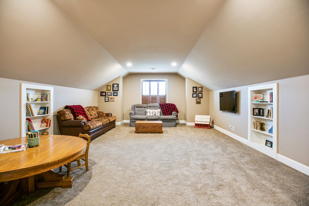 2033 Silver Creek Court Property Photo 36