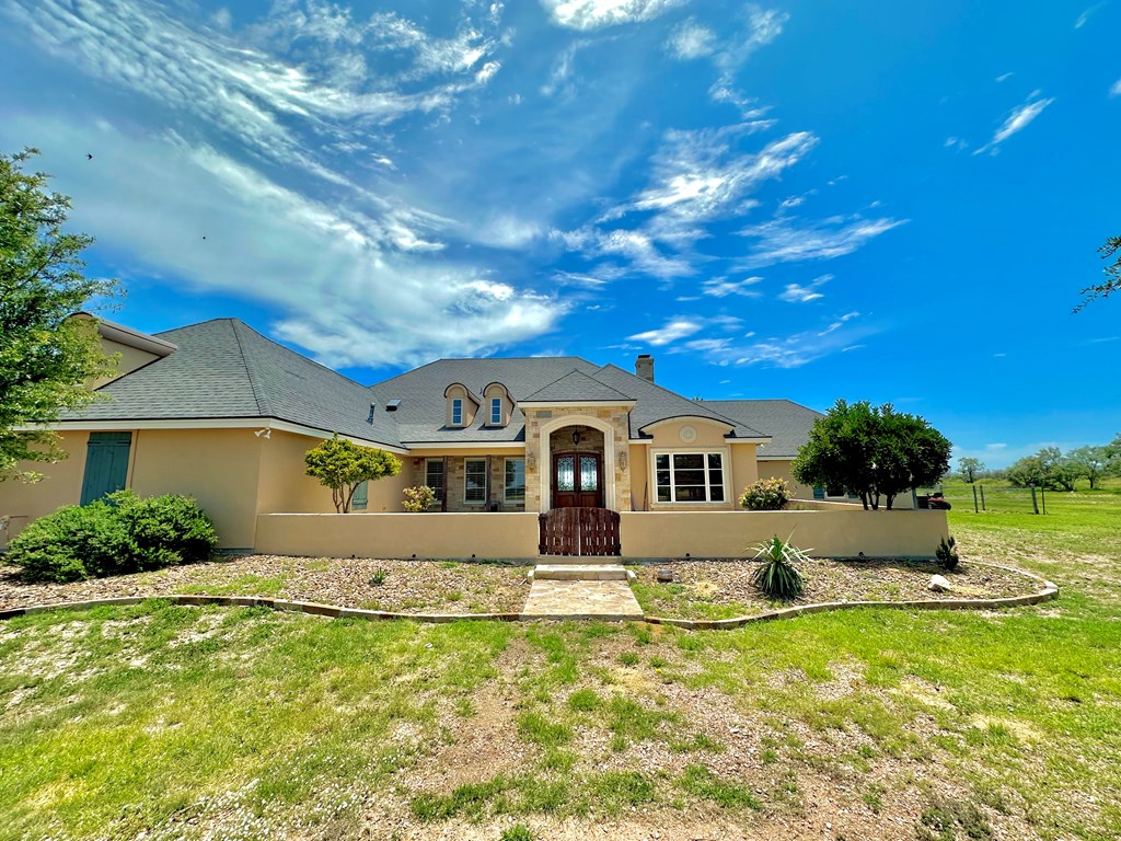 15901 Fm 2402 Property Photo 3