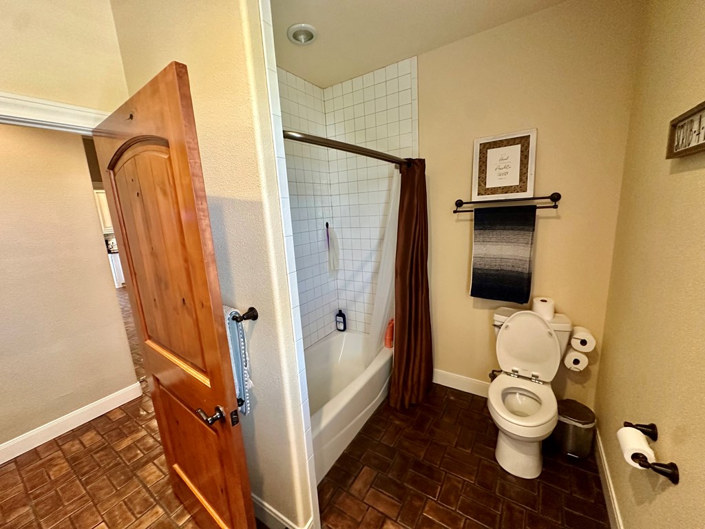15901 Fm 2402 Property Photo 42
