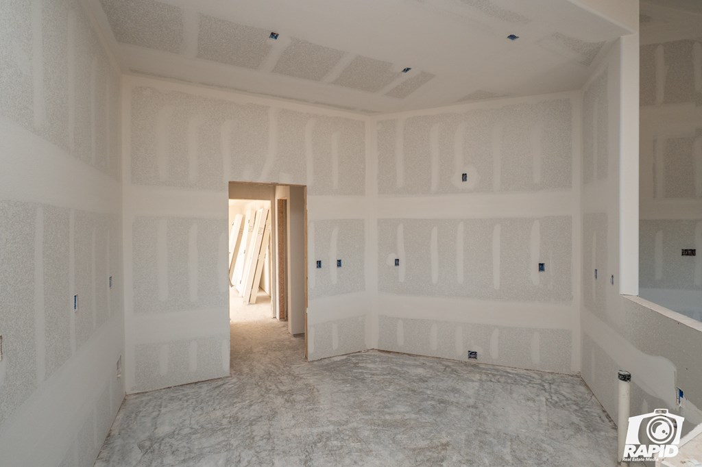 9547 Grey Wolf Lane Property Photo 6