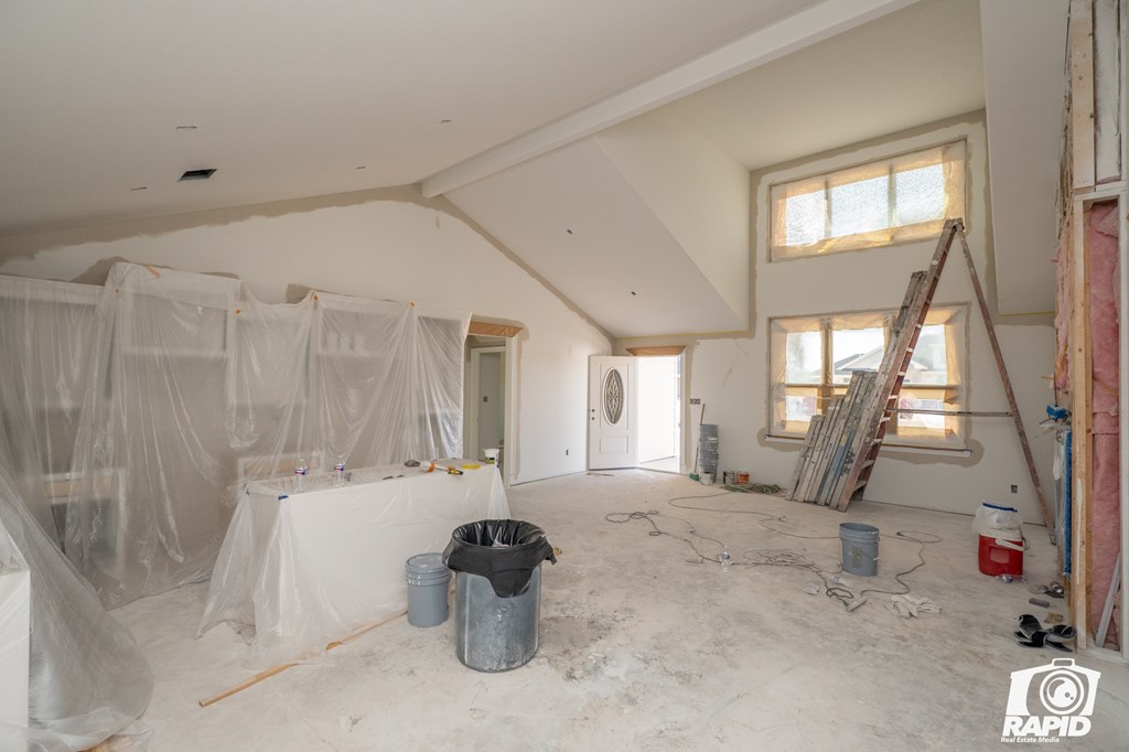9605 Jaguar Trail Property Photo 6