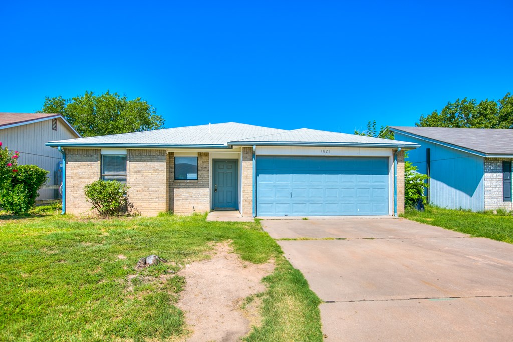 1821 La Mesa Lane Property Photo 4