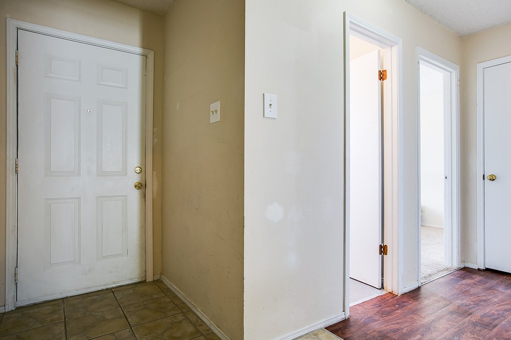1821 La Mesa Lane Property Photo 7