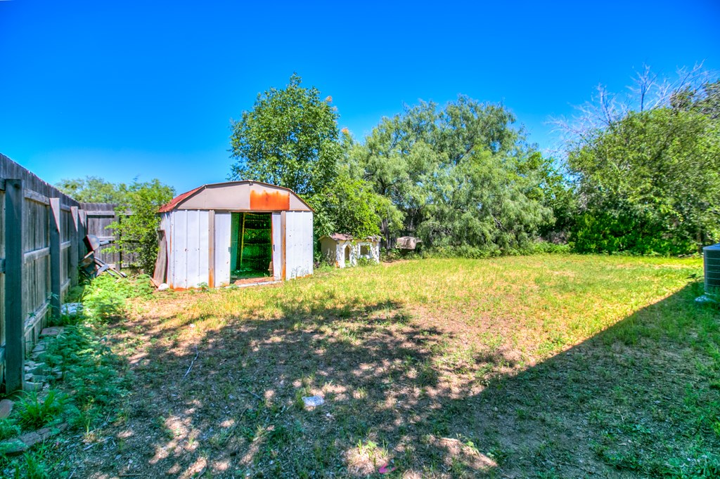 1821 La Mesa Lane Property Photo 30