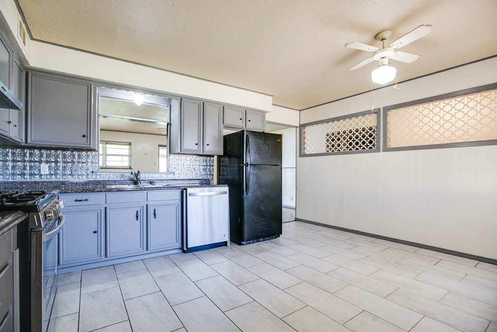3518 Oxford Dr Property Photo 10