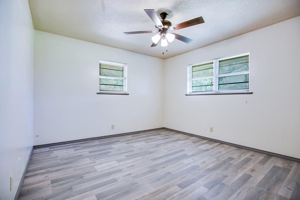 3518 Oxford Dr Property Photo 23