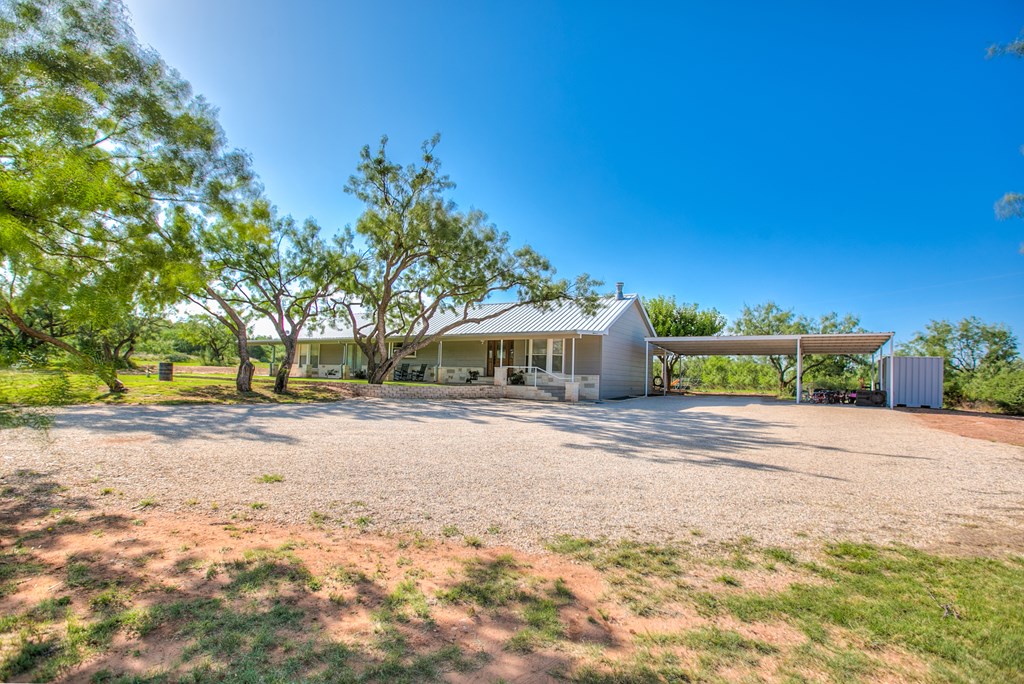 9301 W Hwy 158 Property Photo 5