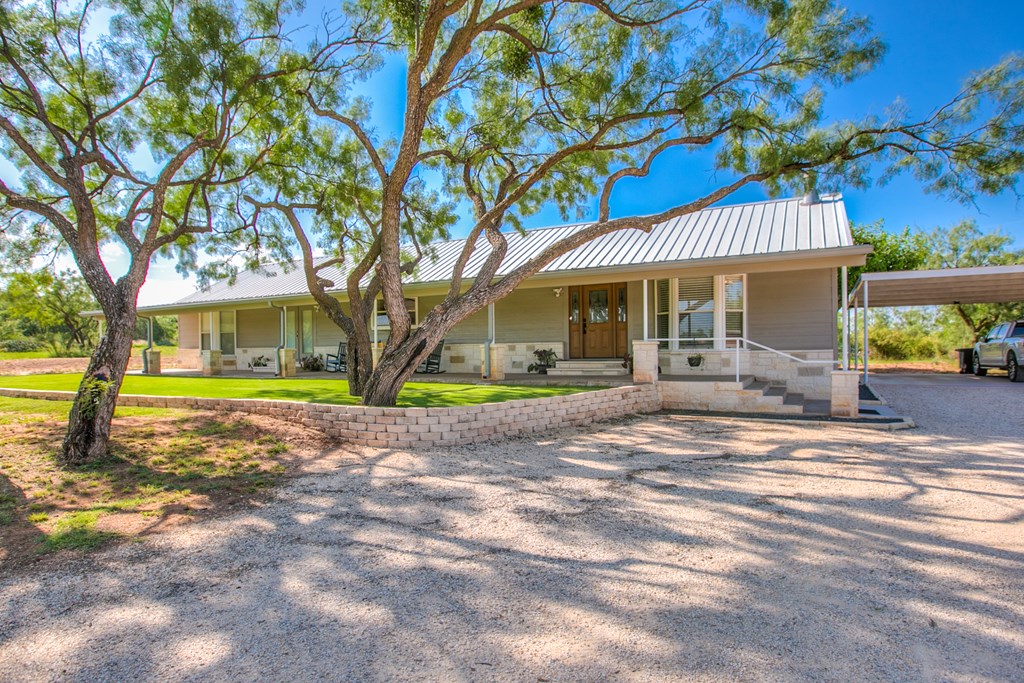 9301 W Hwy 158 Property Photo 6