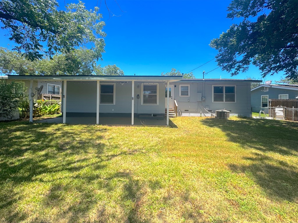 2491 Baylor Ave Property Photo 17