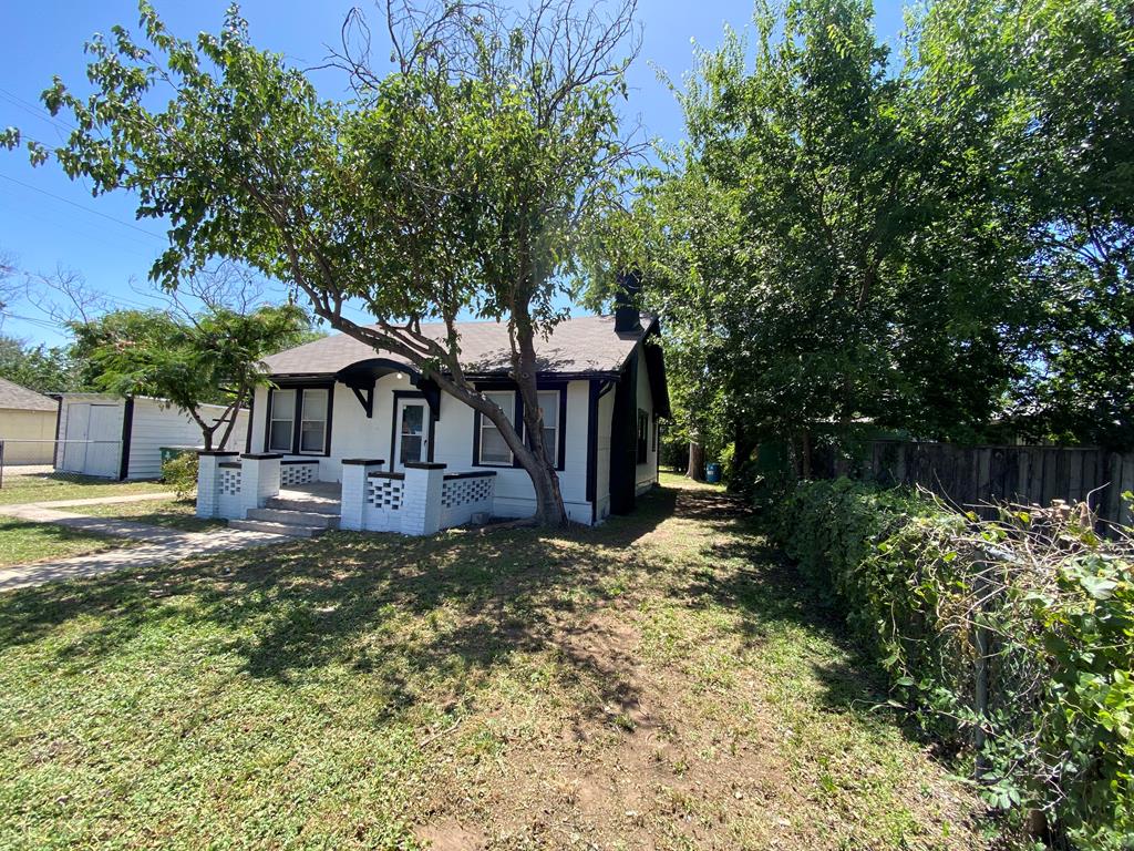 1315 Pecos St Property Photo 1