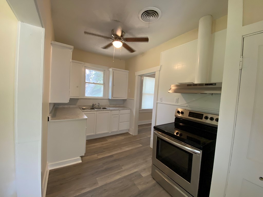 1315 Pecos St Property Photo 20