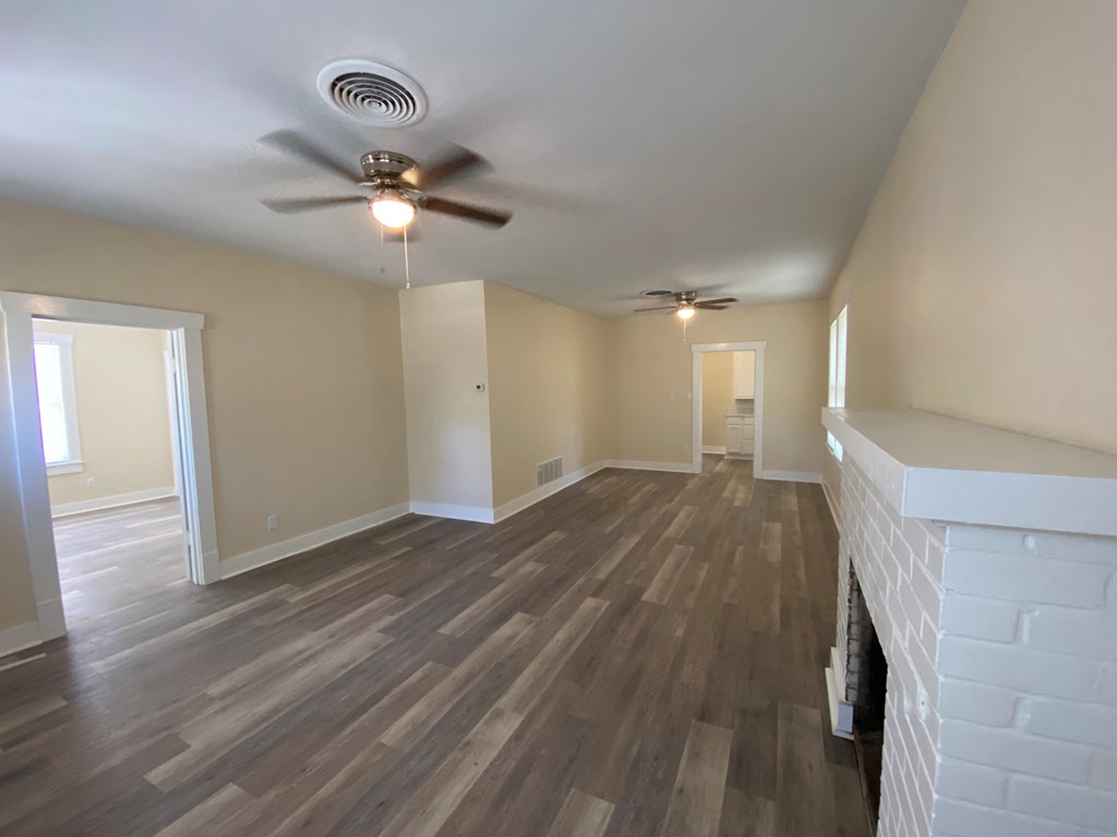 1315 Pecos St Property Photo 24