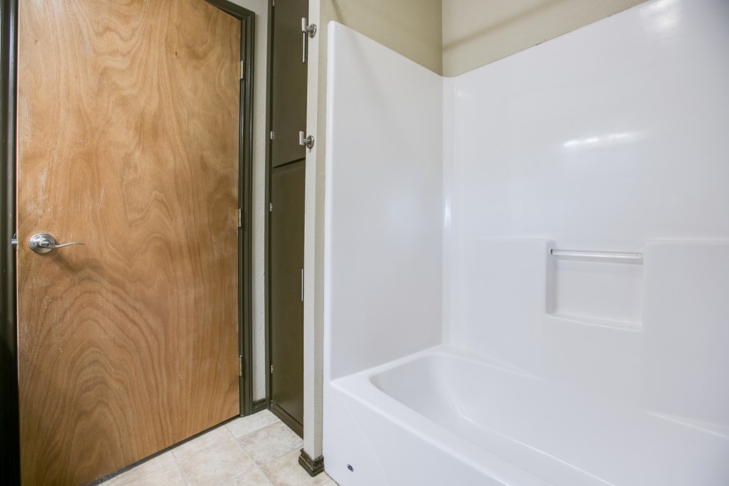 972 Broadway St Property Photo 22