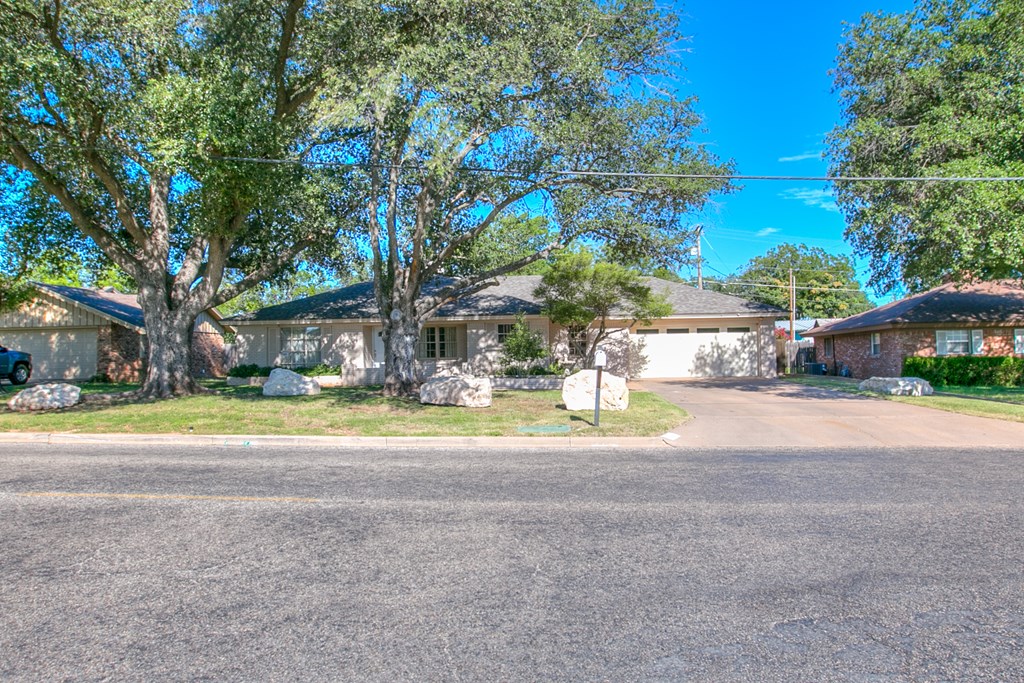 3331 Sul Ross St Property Photo 2