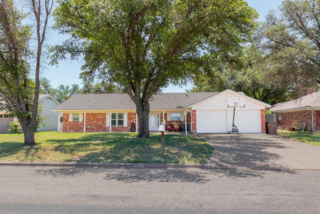 3025 Cumberland Dr Property Photo 1