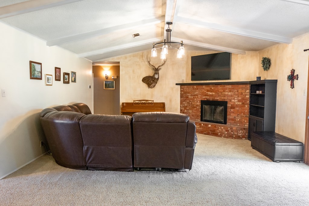 3025 Cumberland Dr Property Photo 6