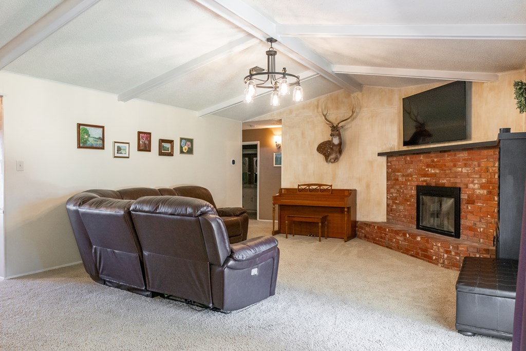 3025 Cumberland Dr Property Photo 8