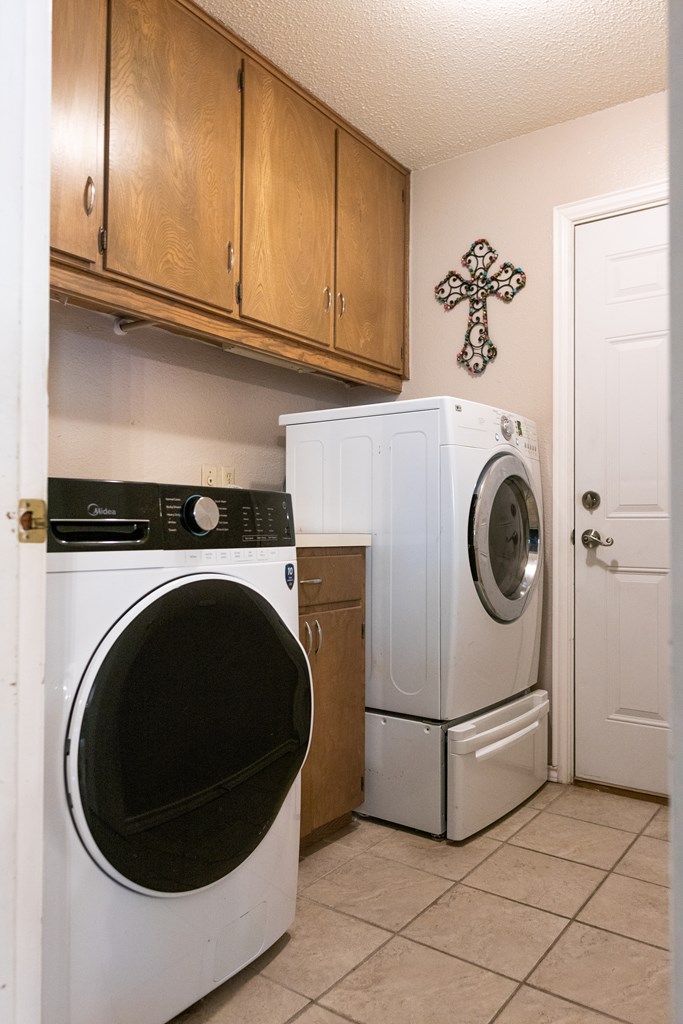 3025 Cumberland Dr Property Photo 22