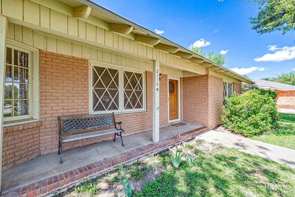 2114 Sul Ross St Property Photo 4