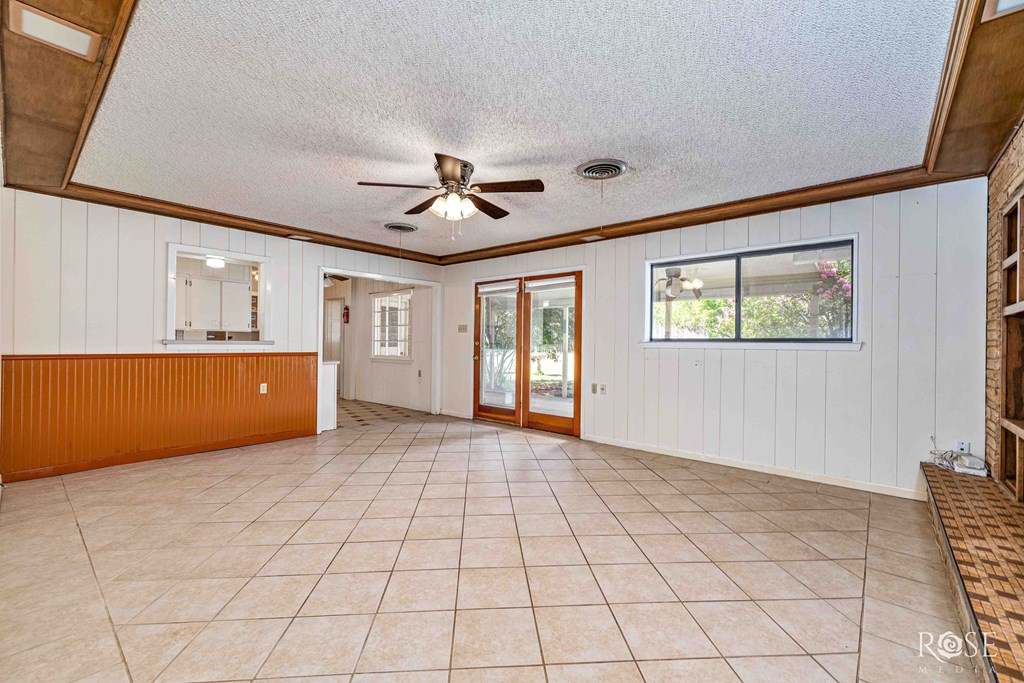 2114 Sul Ross St Property Photo 6