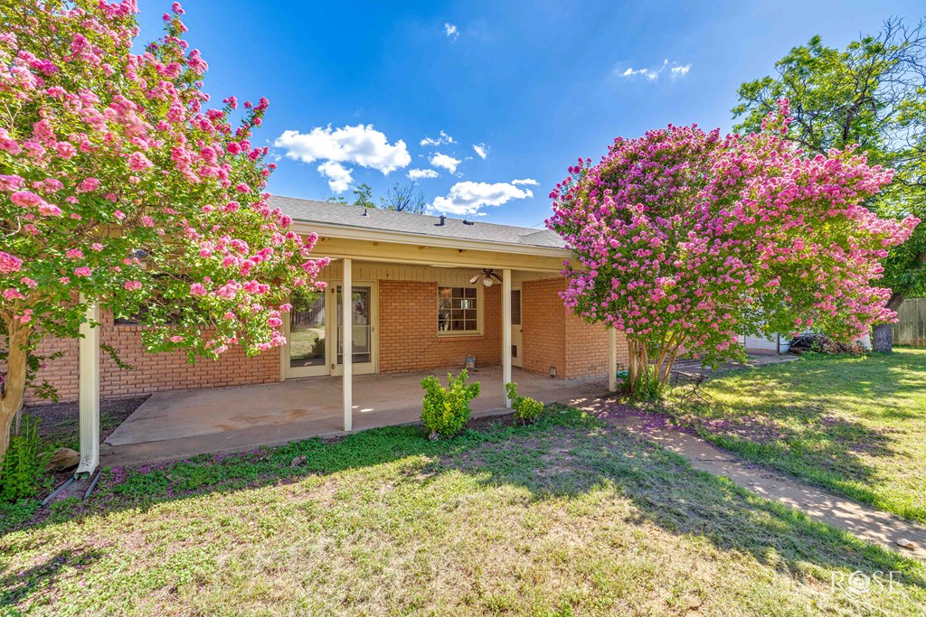 2114 Sul Ross St Property Photo 25