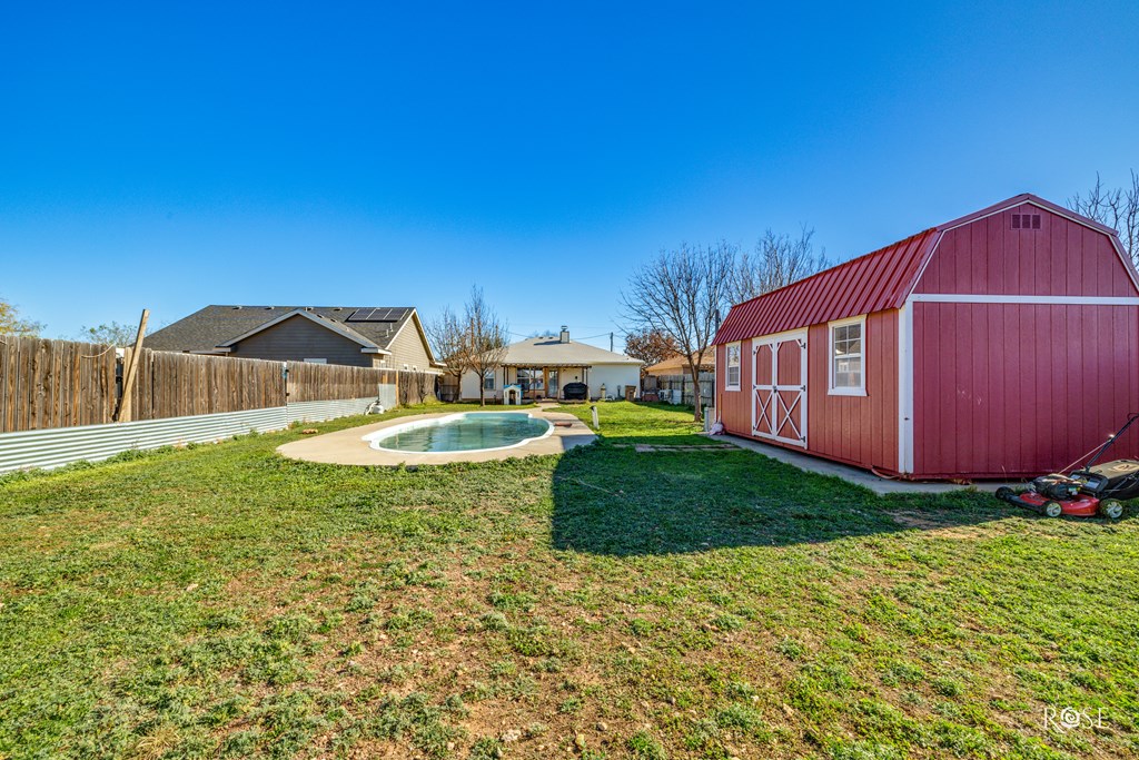 4917 Oaklawn St Property Photo 22