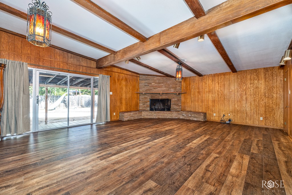 1003 N Plaza Property Photo 12