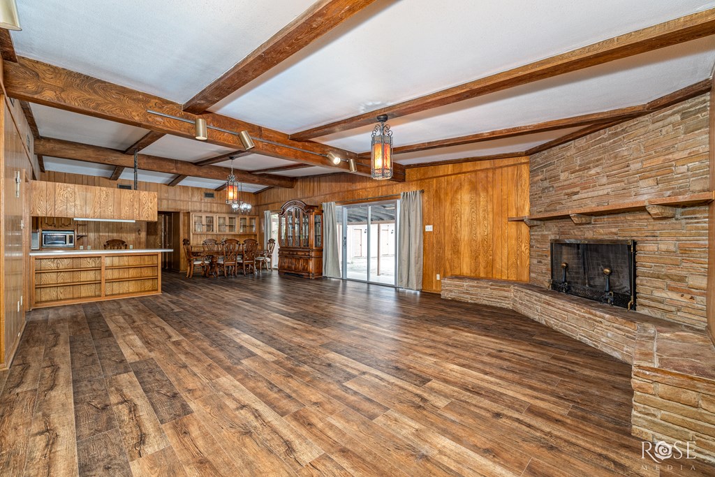 1003 N Plaza Property Photo 13