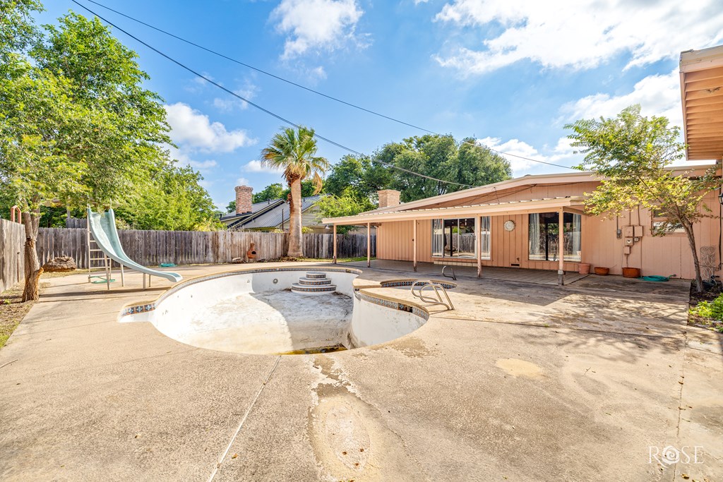 1003 N Plaza Property Photo 33
