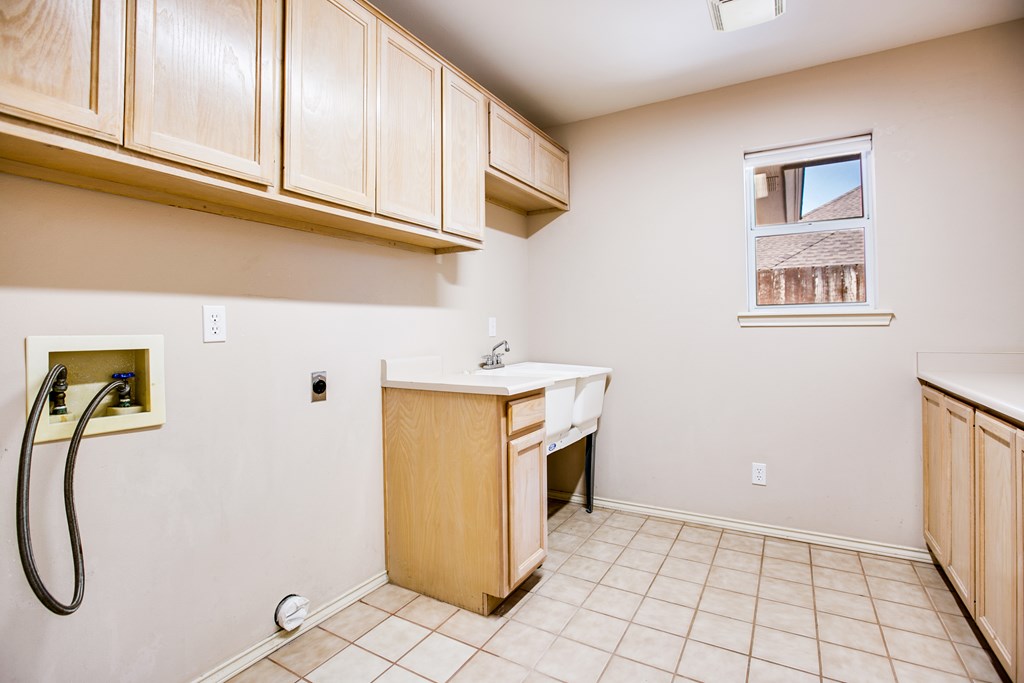 3306 Silver Spur Dr Property Photo 17