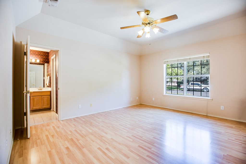 3306 Silver Spur Dr Property Photo 19
